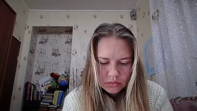 Snapshot of dream_alexa chatting on October 16, 2:23 am dream alexa online show from October 16, 2:23 am