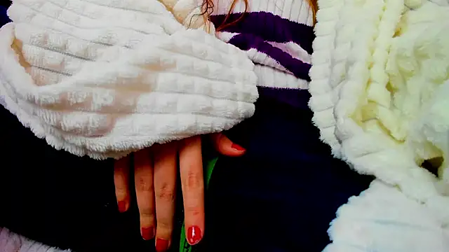 Persephoni online show from February 3, 1:19 pm