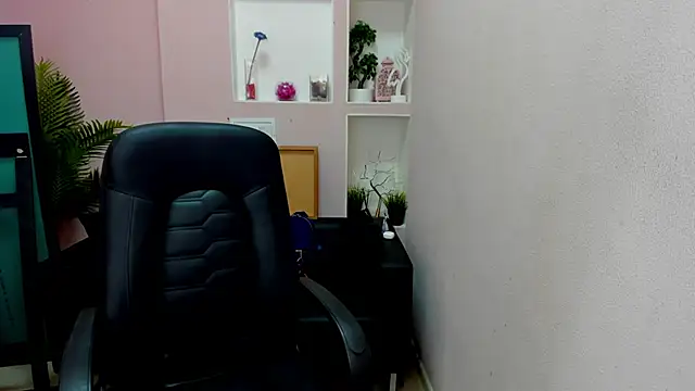 Persephoni online show from January 11, 3:50 pm