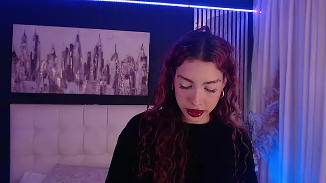 LiaVillalobos online show from April 16, 2:40 pm