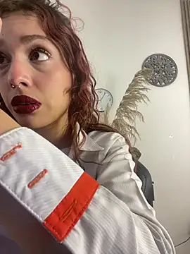 LiaVillalobos online show from April 22, 2:07 pm