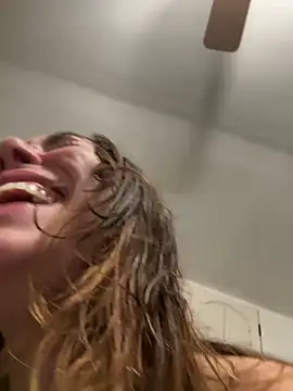 LeaGambit   online show from February 17, 1:32 pm