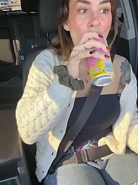 LeaGambit   online show from February 12, 4:35 pm