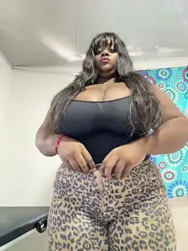 Snapshot of sharik-browns chatting on July 14, 2:34 pm sharik-browns online show from July 14, 2:34 pm