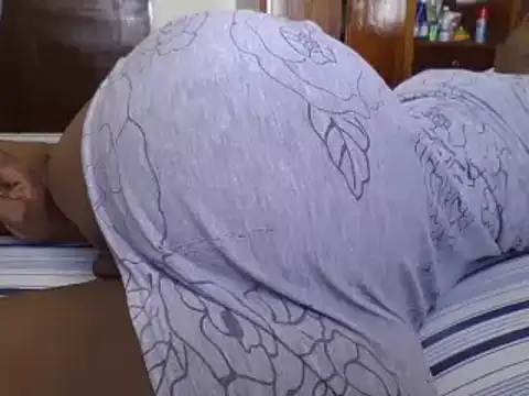 sweet sassy  online show from March 19, 10:44 am