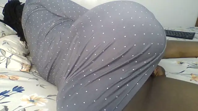 sweet sassy  online show from June 13, 3:48 am