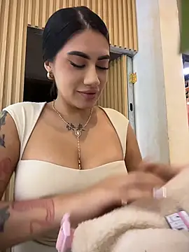 clarachanelricek online show from April 18, 11:16 pm