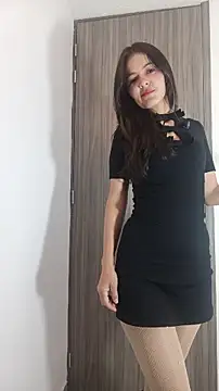 Snapshot of sarasweet_4 chatting on April 9, 2:00 pm sarasweet 4 online show from April 9, 2:00 pm