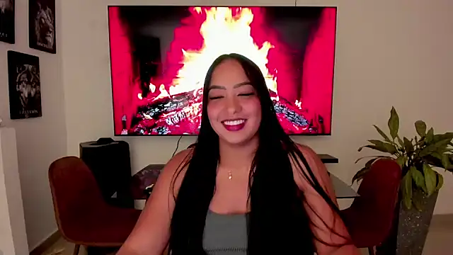 brunetenikole02 online show from October 17, 2:04 am