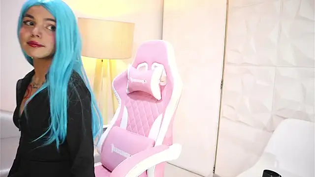 dianebleu online show from November 5, 4:34 am