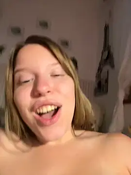 kimczii online show from March 19, 10:00 am