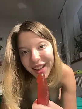 kimczii online show from October 28, 7:23 am