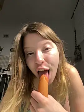 kimczii online show from April 20, 6:16 am