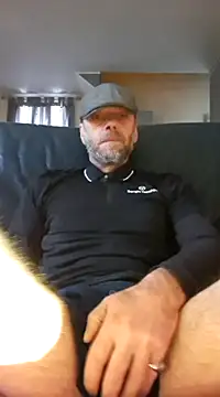 Snapshot of eddouxxx78 chatting on January 7, 4:05 pm eddouxxx78 online show from January 7, 4:05 pm