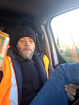 Snapshot of eddouxxx78 chatting on January 13, 11:41 am eddouxxx78 online show from January 13, 11:41 am