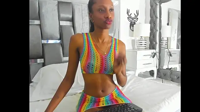 Snapshot of AntonellaaHot chatting on January 16, 4:49 am AntonellaaHot online show from January 16, 4:49 am