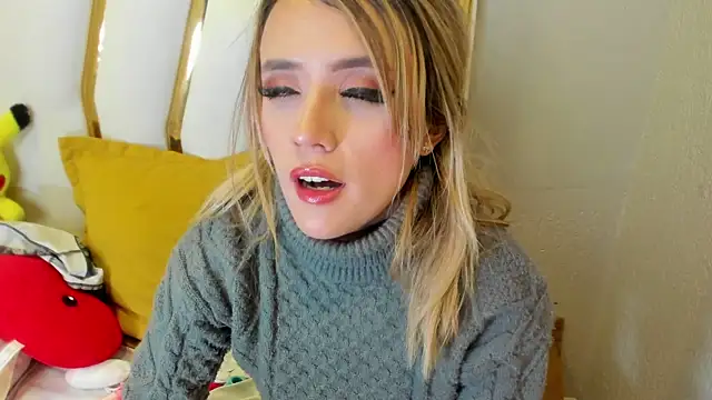 Snapshot of Sabrina_Cole chatting on February 16, 6:43 am Sabrina Cole online show from February 16, 6:43 am