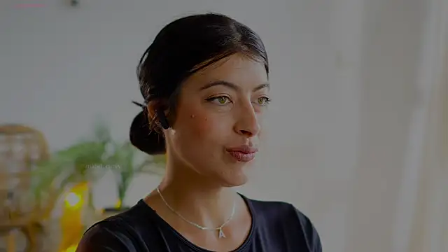 anabelcurvy online show from April 23, 5:15 pm