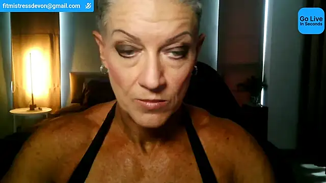 Snapshot of Devon2020 chatting on June 19, 9:46 am Devon2020 online show from June 19, 9:46 am