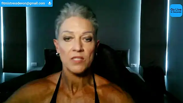 Snapshot of Devon2020 chatting on June 24, 11:09 am Devon2020 online show from June 24, 11:09 am