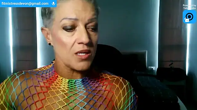Snapshot of Devon2020 chatting on July 2, 7:03 am Devon2020 online show from July 2, 7:03 am