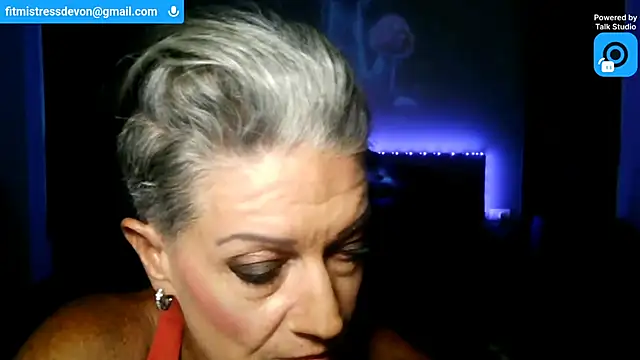 Snapshot of Devon2020 chatting on July 7, 11:58 am Devon2020 online show from July 7, 11:58 am