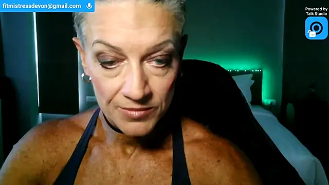 Snapshot of Devon2020 chatting on July 13, 11:13 am Devon2020 online show from July 13, 11:13 am