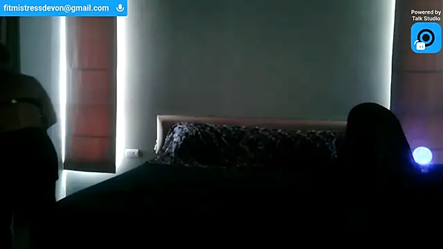 Snapshot of Devon2020 chatting on July 19, 7:45 am Devon2020 online show from July 19, 7:45 am