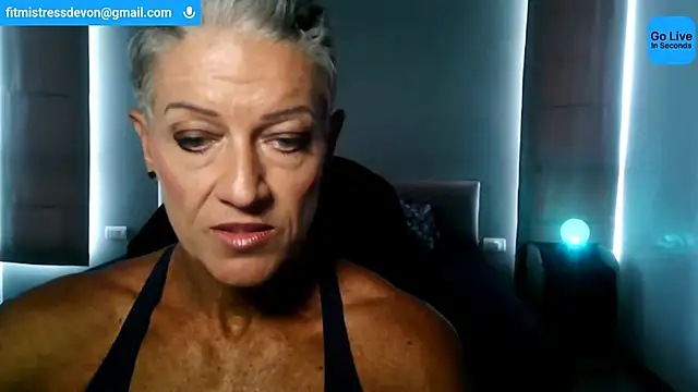 Snapshot of Devon2020 chatting on July 23, 7:17 am Devon2020 online show from July 23, 7:17 am