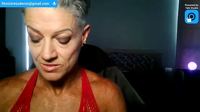 Snapshot of Devon2020 chatting on July 29, 7:28 am Devon2020 online show from July 29, 7:28 am