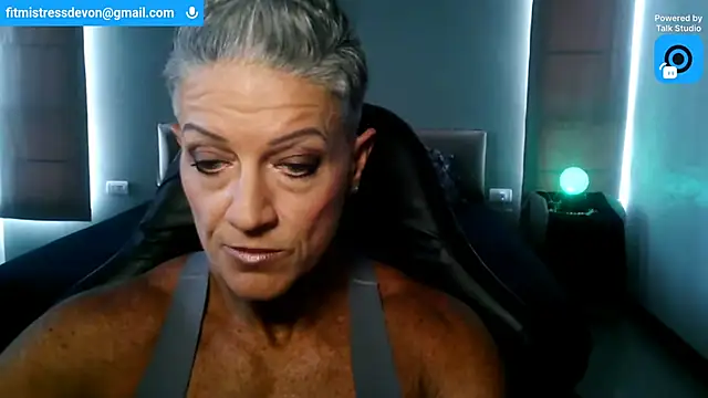Snapshot of Devon2020 chatting on August 2, 8:13 am Devon2020 online show from August 2, 8:13 am