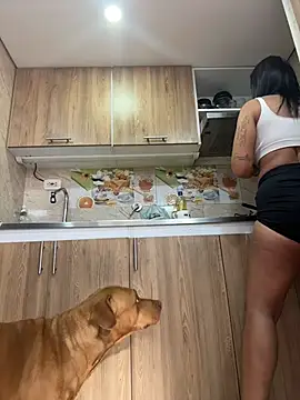 Snapshot of Gia__Paige chatting on October 29, 9:16 pm Gia  Paige online show from October 29, 9:16 pm