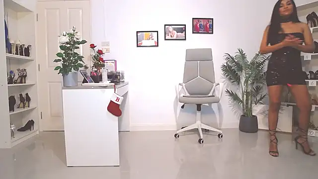 Hotbeebee online show from January 15, 12:51 am