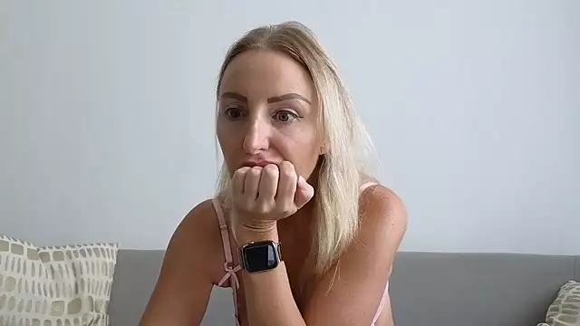 Allys online show from October 10, 5:06 am