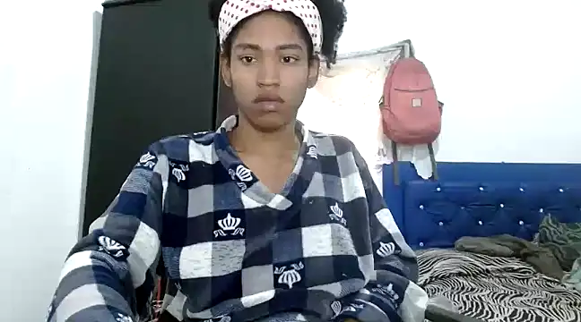 angelamarie1 online show from December 2, 2:08 pm