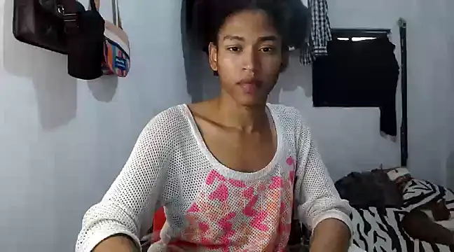 angelamarie1 online show from December 22, 8:14 pm