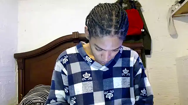 angelamarie1 online show from April 14, 12:11 pm