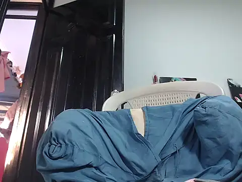 pamelabigcock69 online show from September 13, 9:47 pm