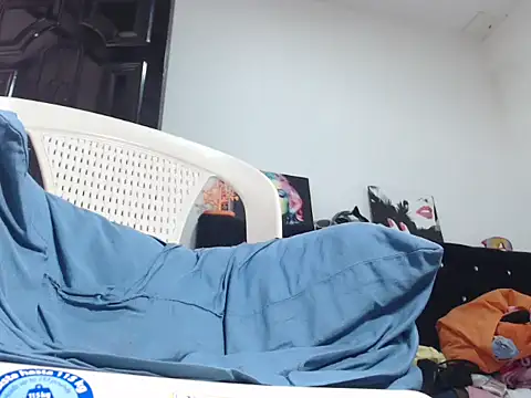 pamelabigcock69 online show from September 24, 2:42 pm