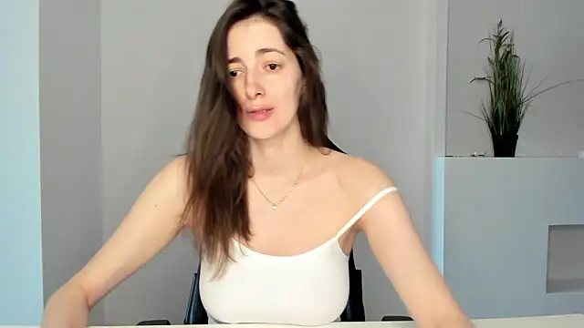 Snapshot of Sabrina_Mur chatting on February 13, 10:44 am Sabrina Mur online show from February 13, 10:44 am