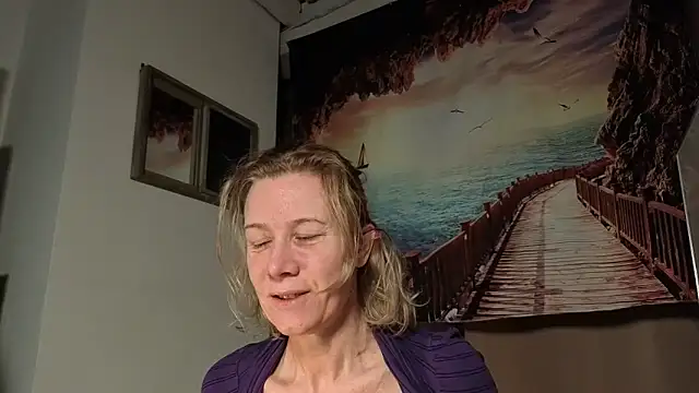 Lola Belgium online show from April 23, 5:30 am