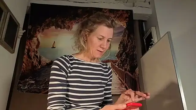 Snapshot of Lola_Belgium chatting on June 4, 6:08 am Lola Belgium online show from June 4, 6:08 am