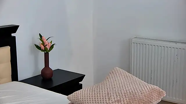 Sierra Halle online show from March 10, 11:16 pm