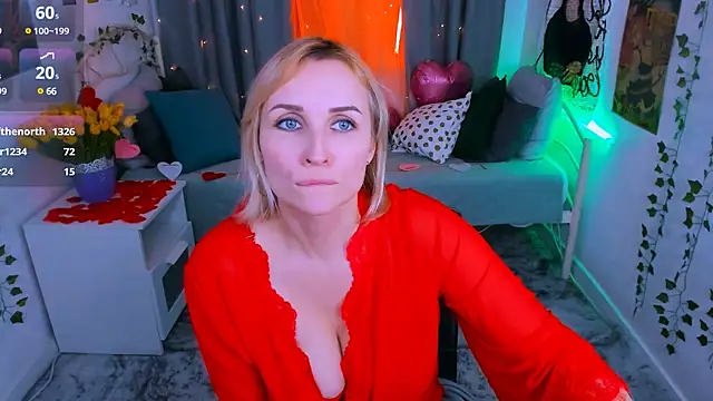 Snapshot of Karinella_x chatting on February 15, 12:37 am Karinella x online show from February 15, 12:37 am