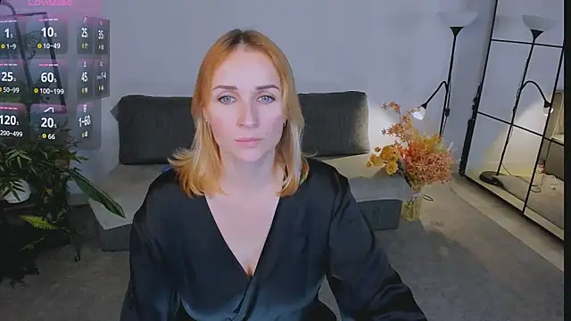 Snapshot of Karinella_x chatting on November 15, 9:43 pm Karinella x online show from November 15, 9:43 pm