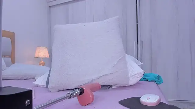 paola rodriguez online show from January 31, 10:10 pm