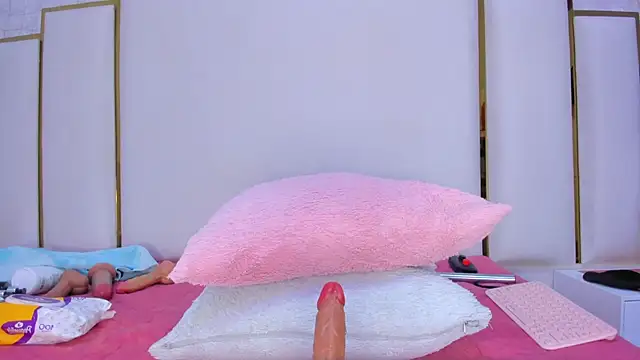 paola rodriguez online show from September 29, 11:48 am