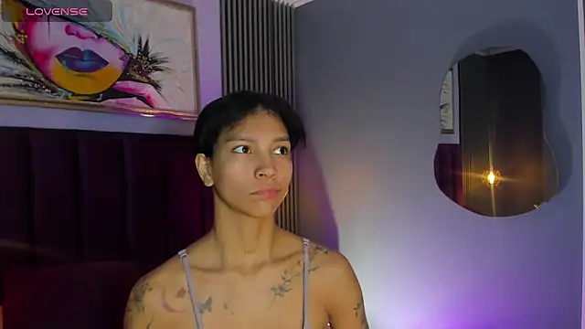 LauraAristizabal online show from October 28, 12:52 pm