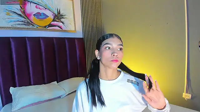 LauraAristizabal online show from July 11, 12:08 pm