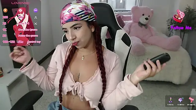 vane lopez  online show from January 7, 8:42 pm